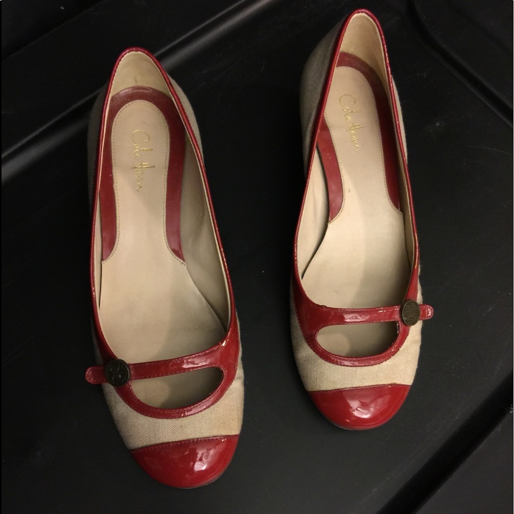 Cole Haan patent linen low wedges size 7 red cream